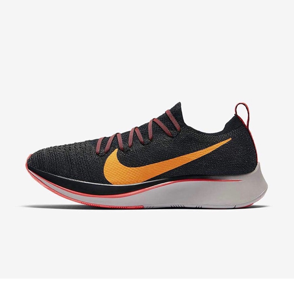 Nike Women’s Zoom Fly Flyknit